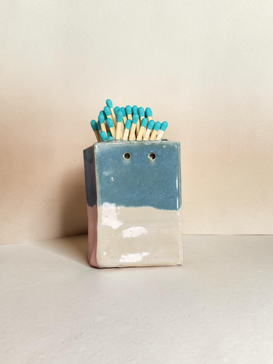 Gloss blue match bag