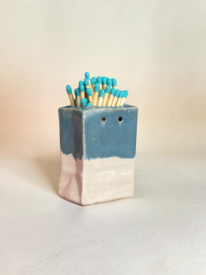 Gloss blue match bag